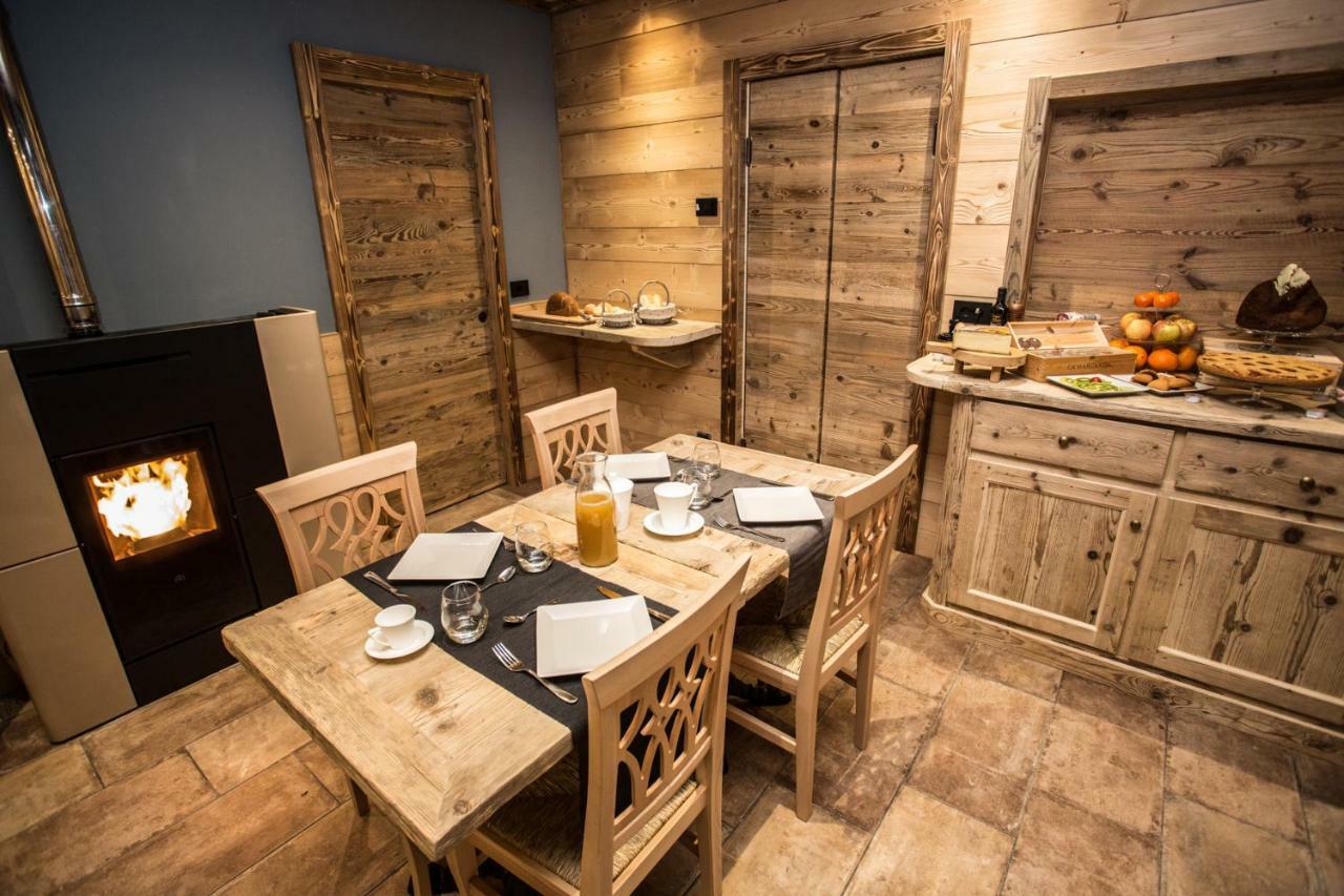 Alpine Rooms Guesthouse Breuil-Cervinia Eksteriør bilde