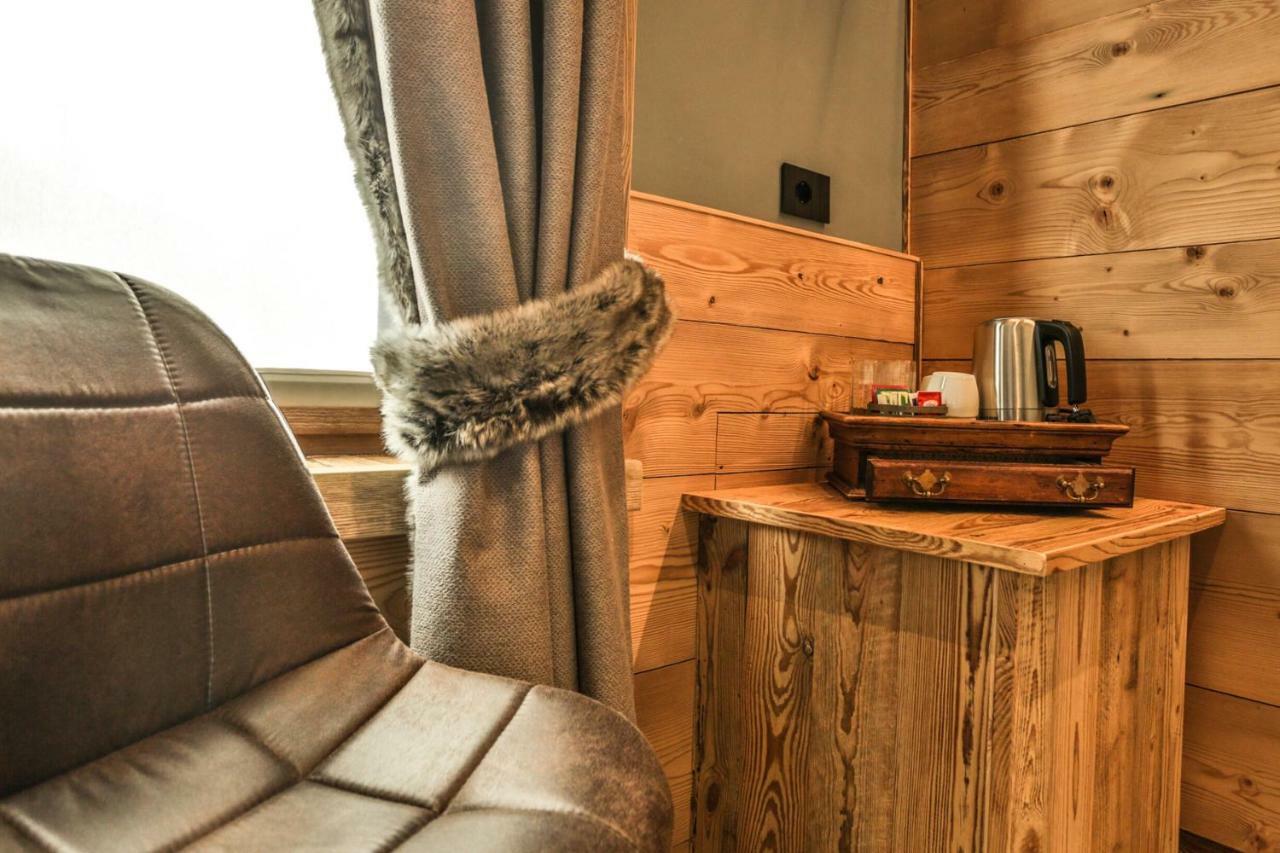 Alpine Rooms Guesthouse Breuil-Cervinia Eksteriør bilde